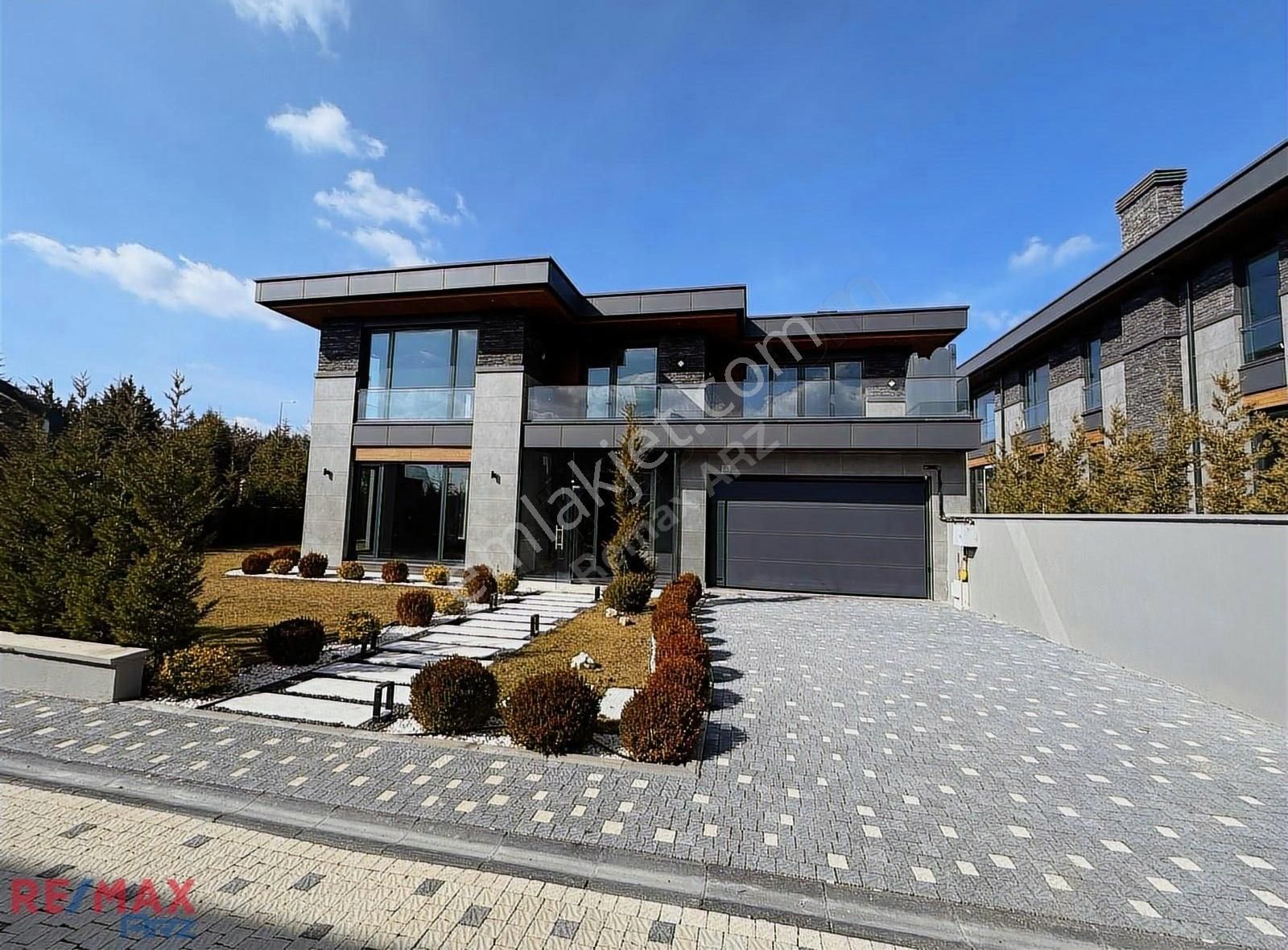 Gölbaşı Nesibe Aydın Yakını Satılık Villa