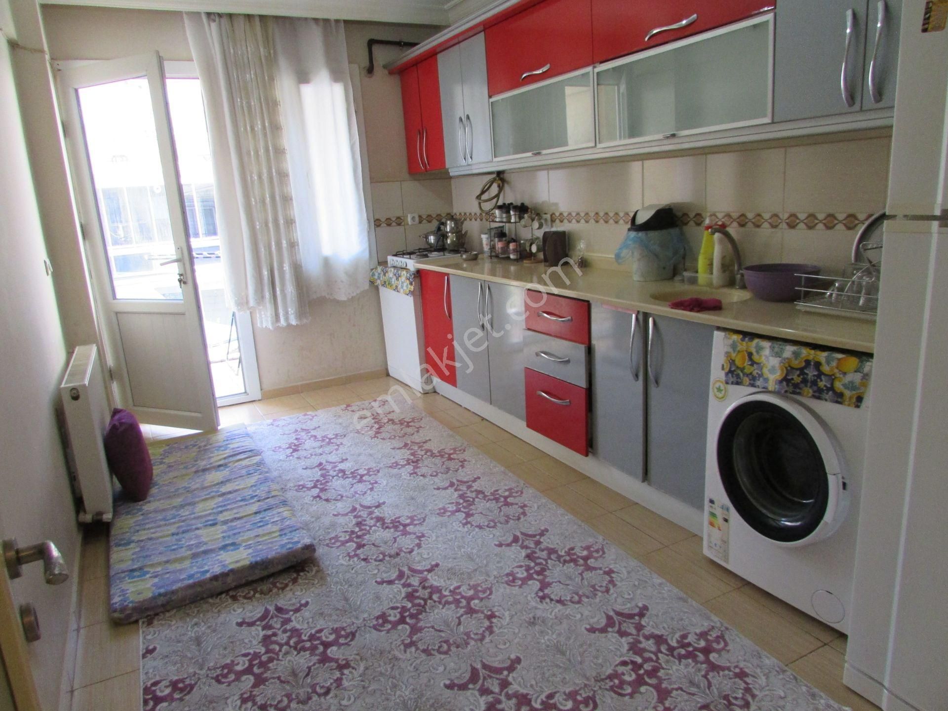 İnönü Mahallesinde Havuzlu Parkın Orada Ara Kat 2+1 Ve 98 M2 Satılık - Görsel 17