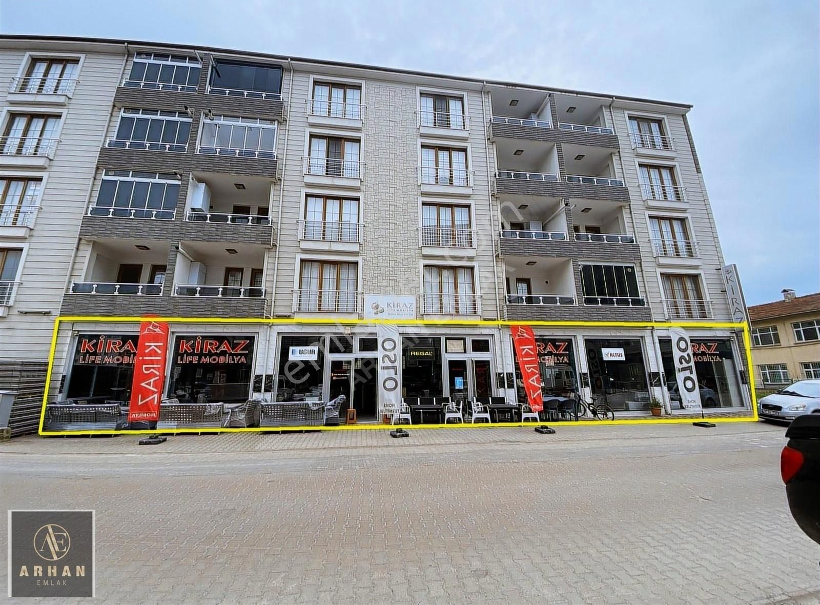 Satılık Dükkan Atatürk Caddesinde Yola Cephe Mükemmel Konumda