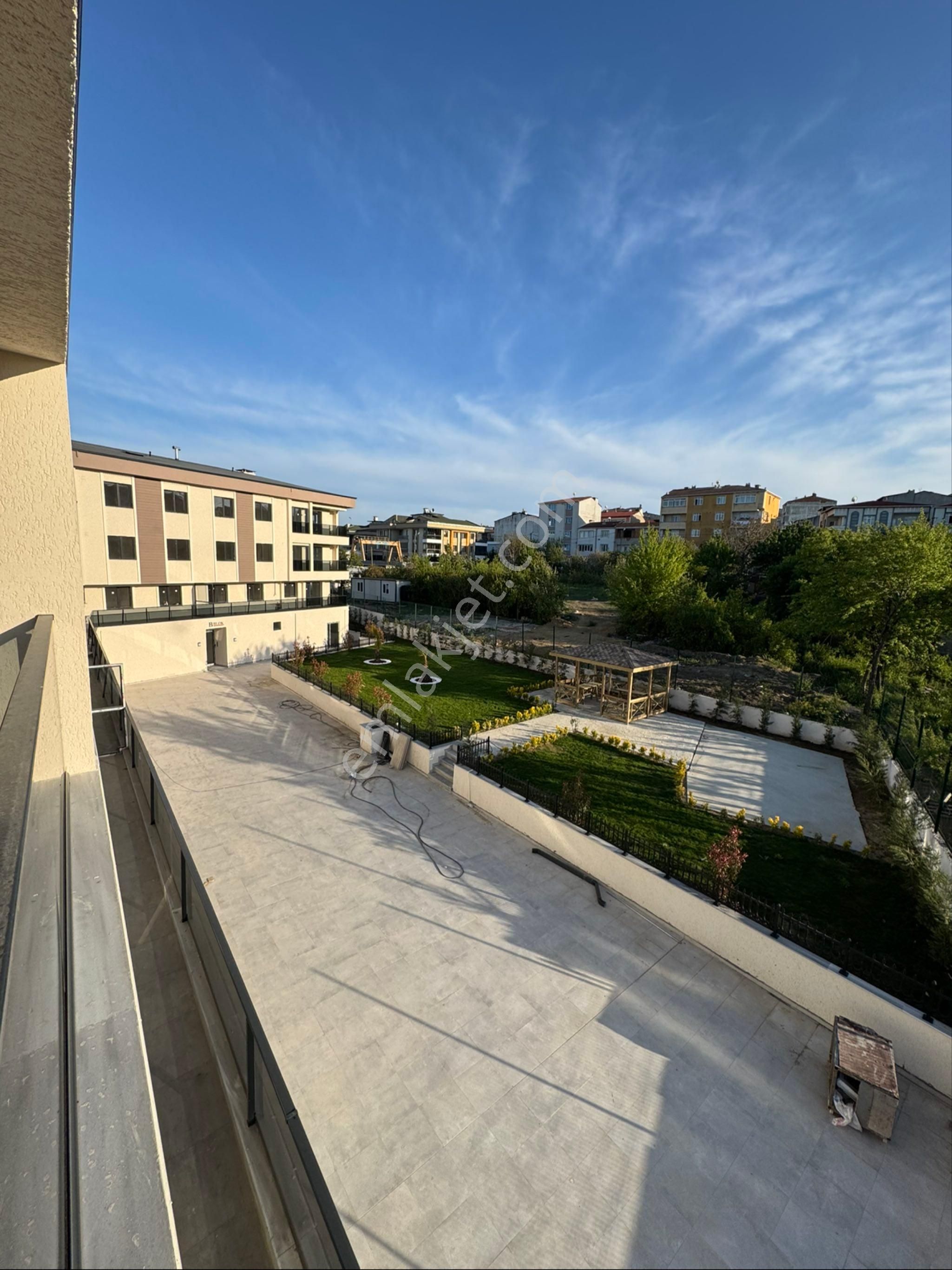 Avcılar Firuzköy Mahallesinde Site İçerisinde Sıfır Satılık 2+1 Arakat Daire