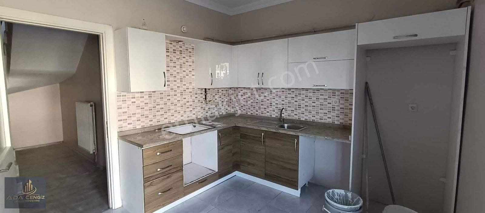 7/24 Güvenlikli Site İçi Kiralık Tribleks Daire
