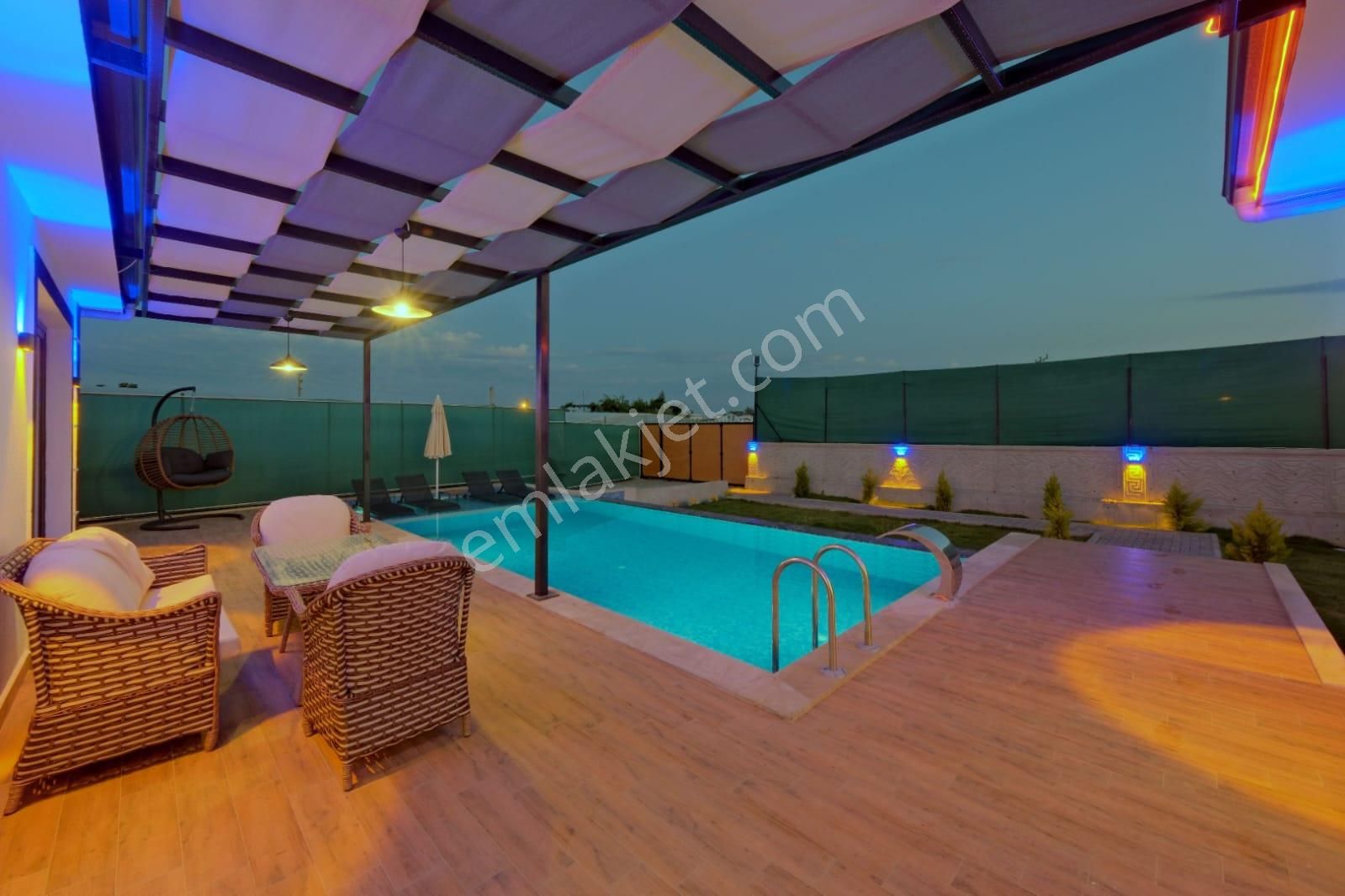 Goldhouse Dan Çamköy De Kiralık Villa Özel Havuzlu 2+1 Eşyalı