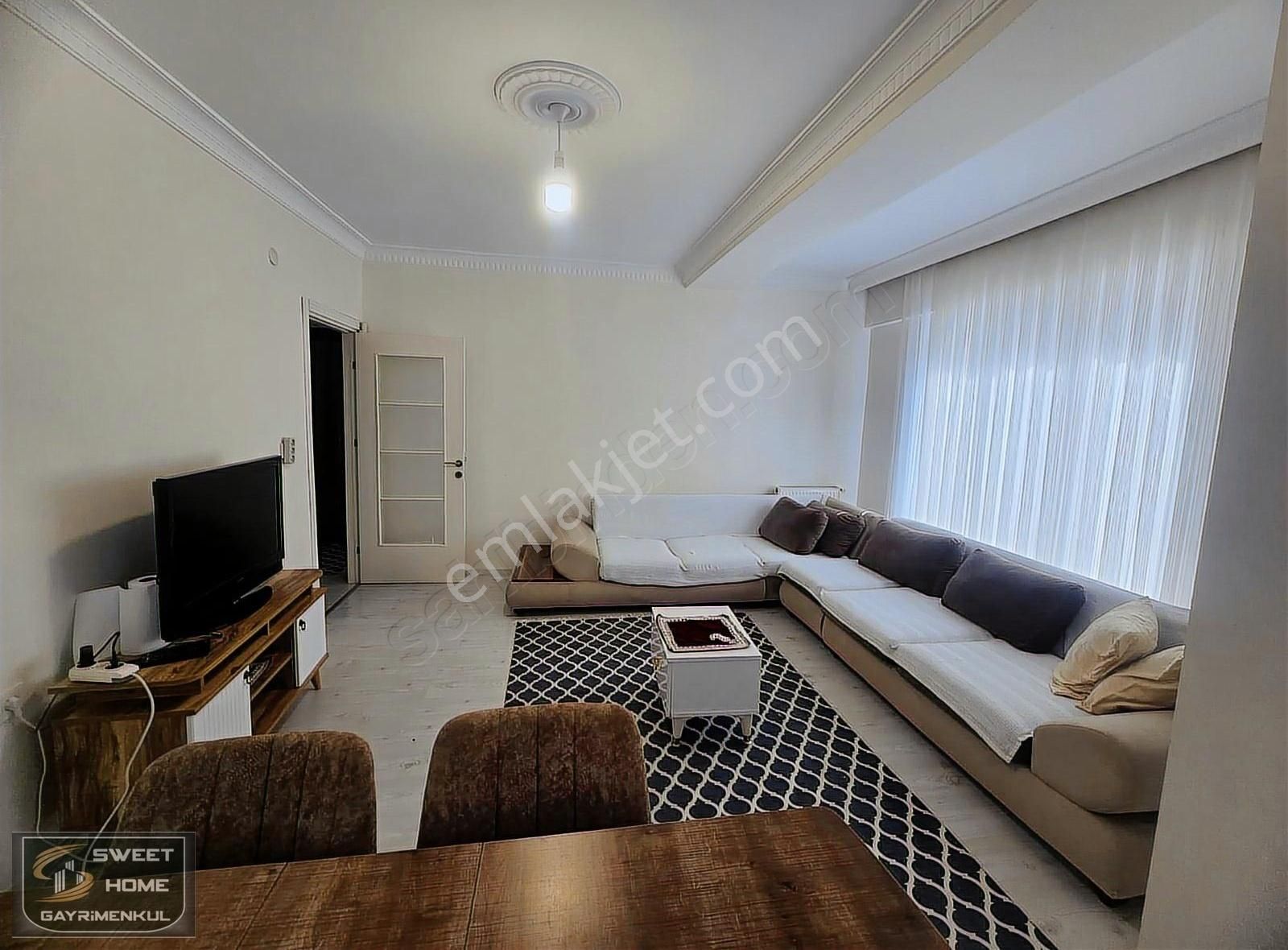 Kuyumcukent Bit Pazarı Yakını Full Eşyalı 2+1 Daire