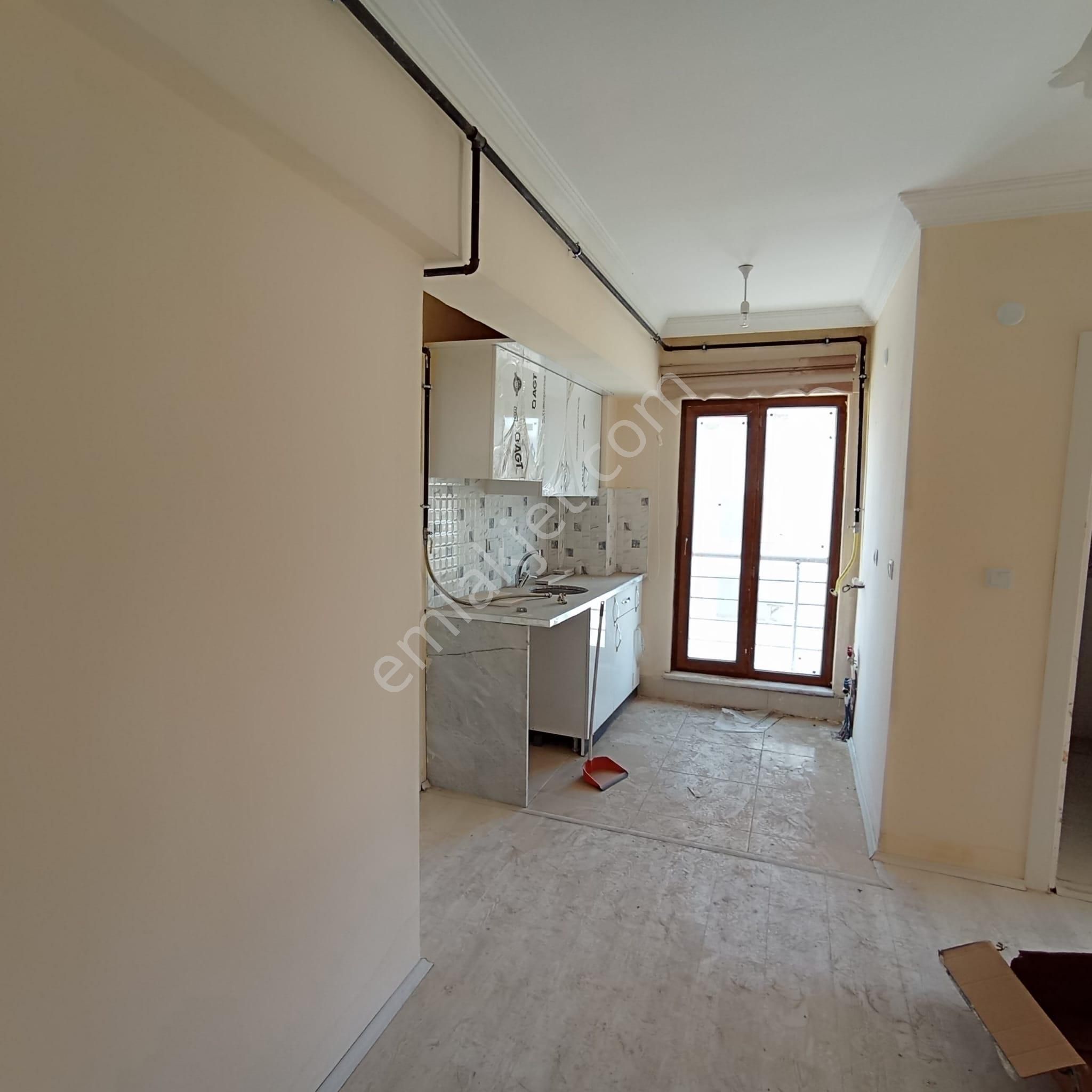 Isparta Merkez Çünür Mahallesi Tıp Fakültesine Yürüme Mesafesinde Satılık 2+1 Daire