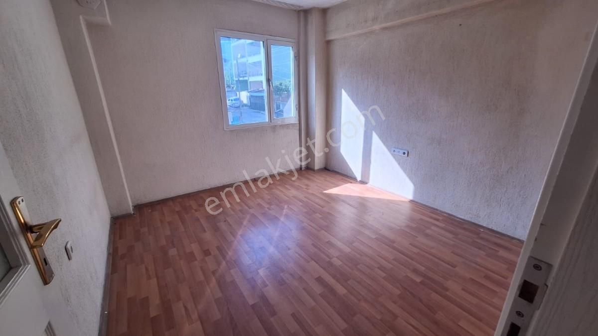 Karabağlar / Aydın Mah. 3 Katlı Komple Satılık Bina - Görsel 15