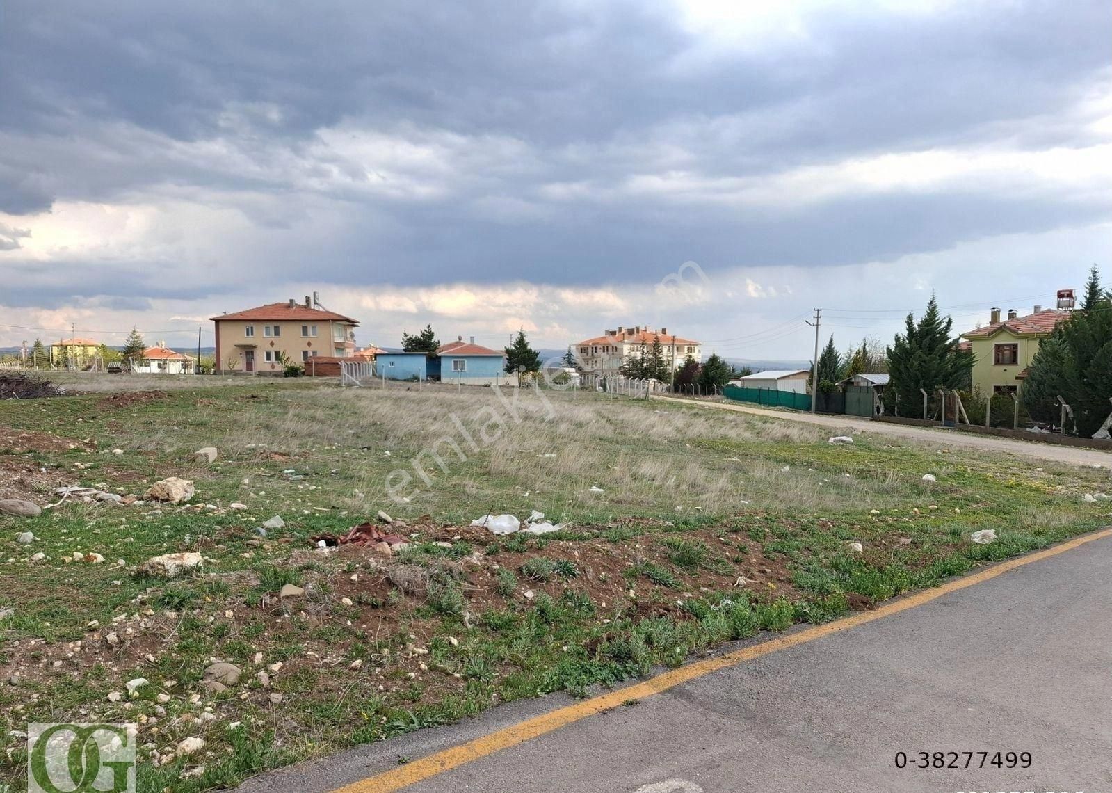Hesaplı Yüksek Katta Yatırımlık Bir Daire Getirili Köşe Arsa