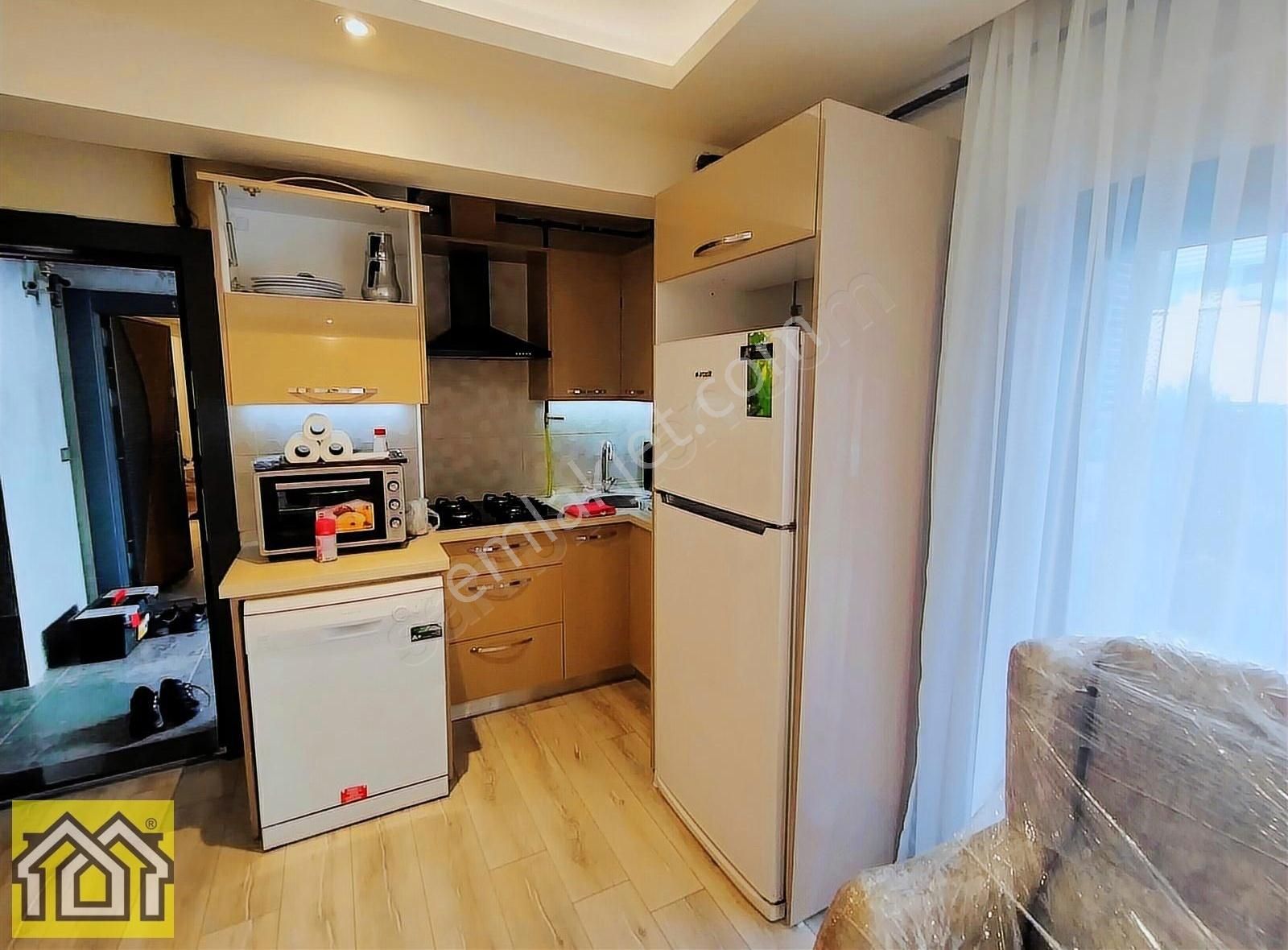 Eğitim Mahallesi 2+1 Yeni Bina Ful Eşyalı Otopark Sorunu Yok