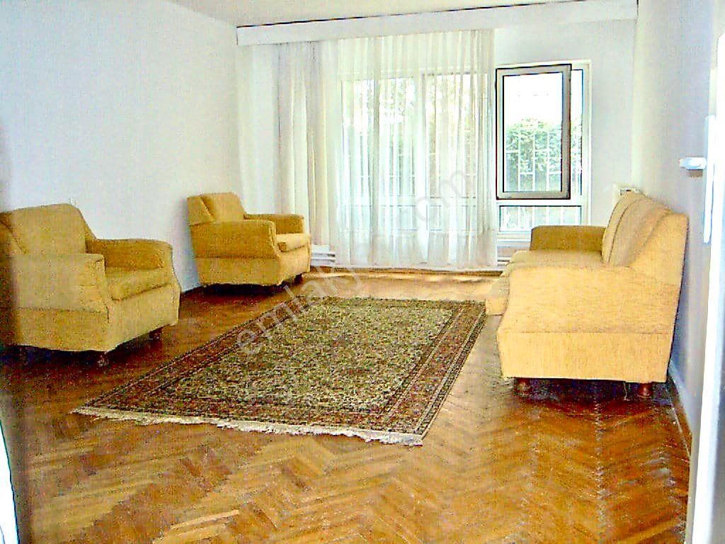 Büyük Esatta Boyabat Sokakta 1+1 Bahçe Çıkışlı