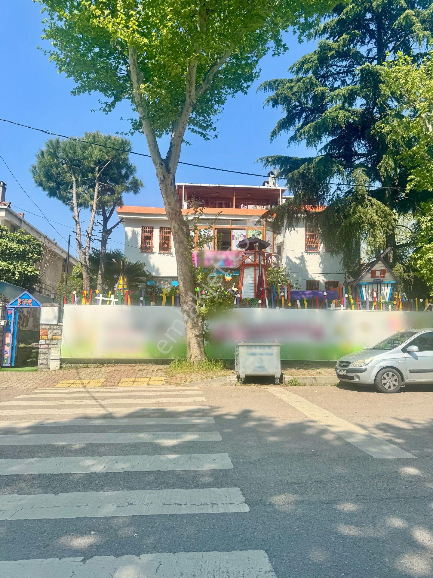 Kartal Başkumandan Caddesi’nde Geniş Ve Çok Amaçlı Mülk Fırsatı
