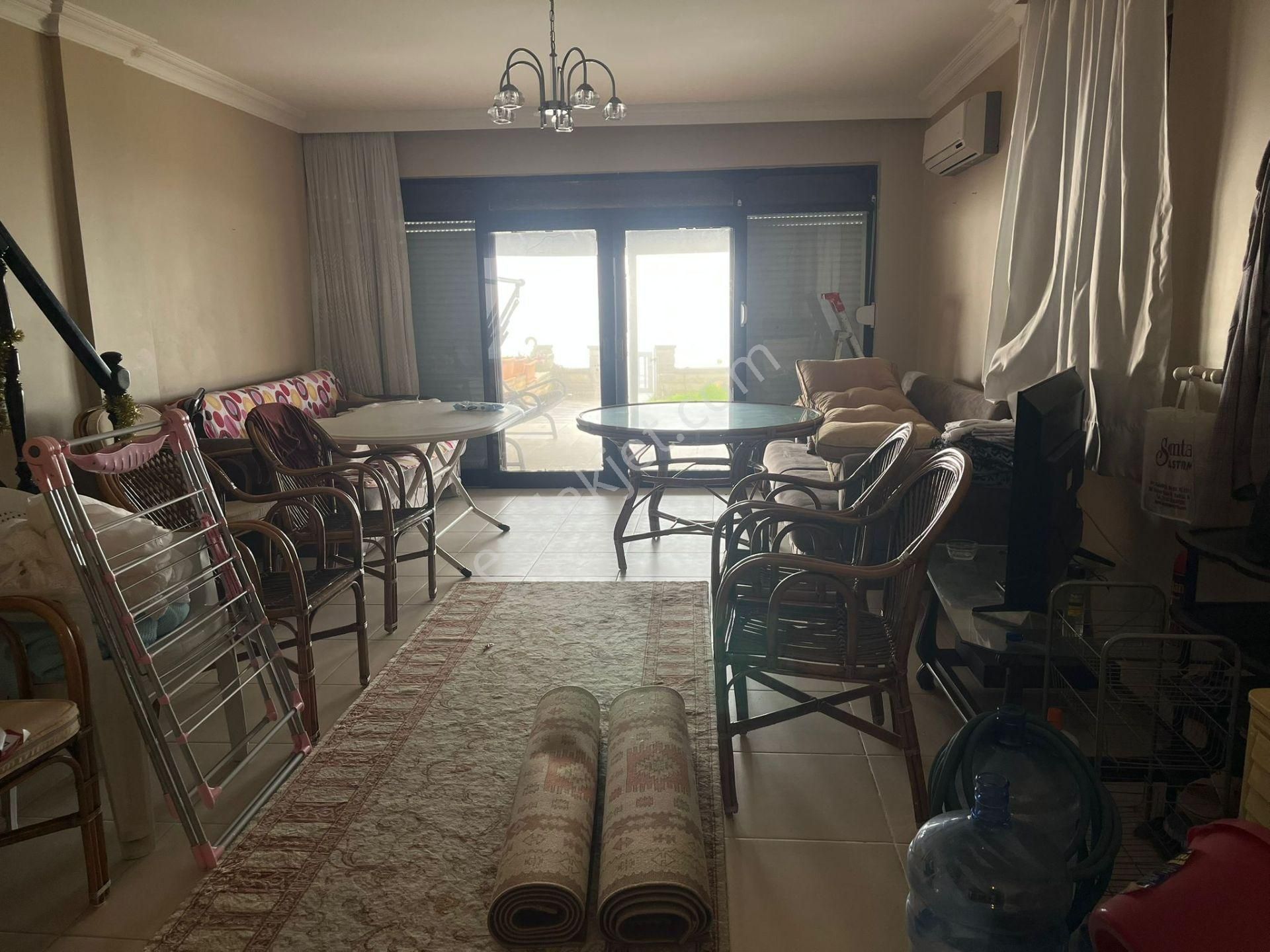 Remax Land Dan Ünal 1 Sitesinde Denize Sıfır 4+1 Satılık Villa - Görsel 5