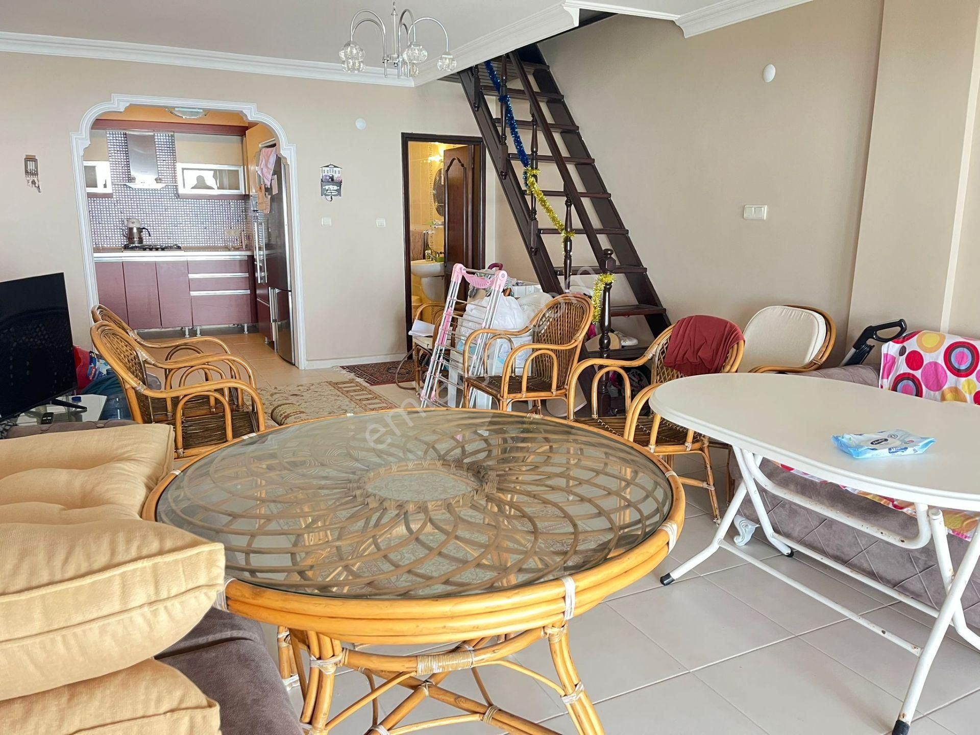 Remax Land Dan Ünal 1 Sitesinde Denize Sıfır 4+1 Satılık Villa - Görsel 2