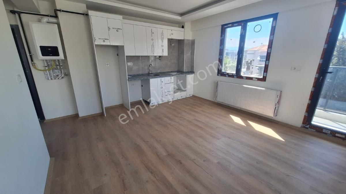Hürriyet Mah.şirinyer İzban Yakını 1+1 Sıfır Kiralık Daire