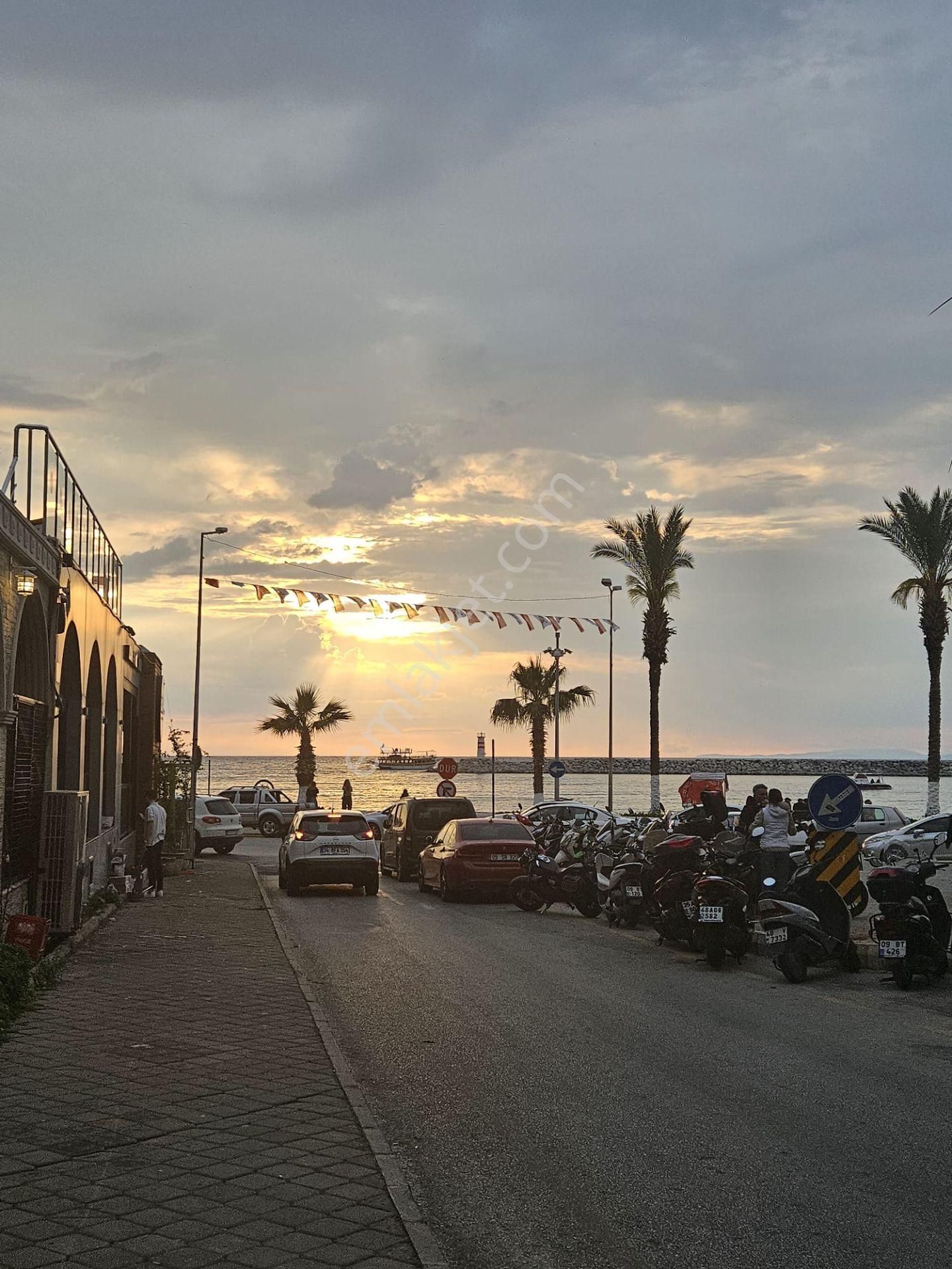 Marina'ya 100 Metre Mesafede Masrafsız 2+1 Daire!!!