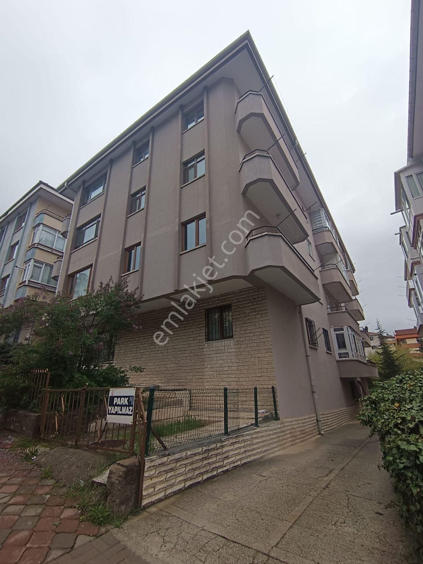Dikmen Sokullu Merkezi Konumda 2+1 Satılık Daire