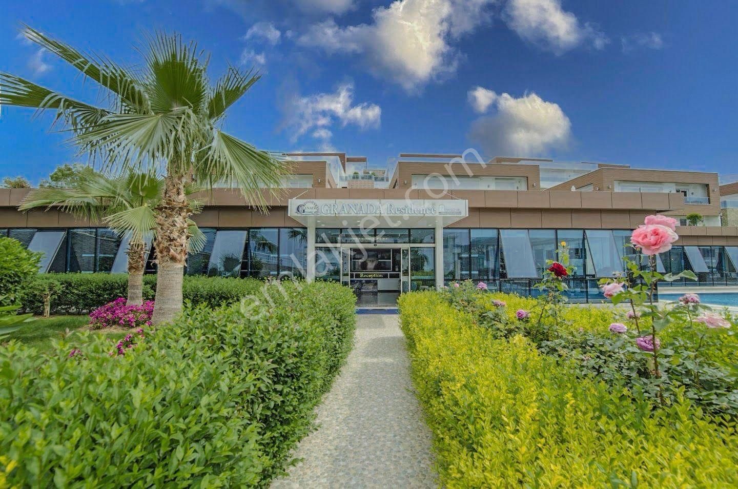 Alanya Kargıcakta Satılık 2+1 Eşyalı Site İçi Full Aktiviteli Daire