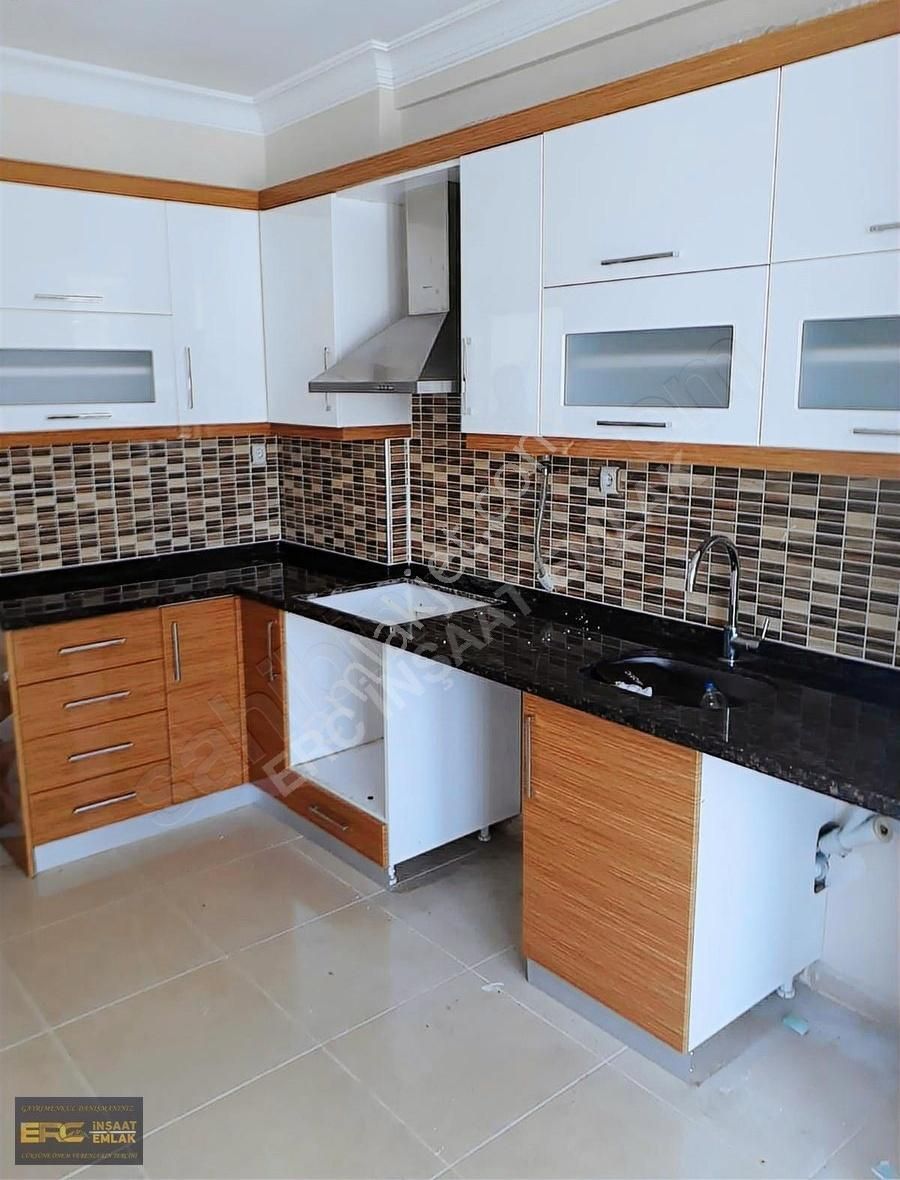 Necip Fazıl Kültür Merkezi Civarı Kiralık 3+1 Daire