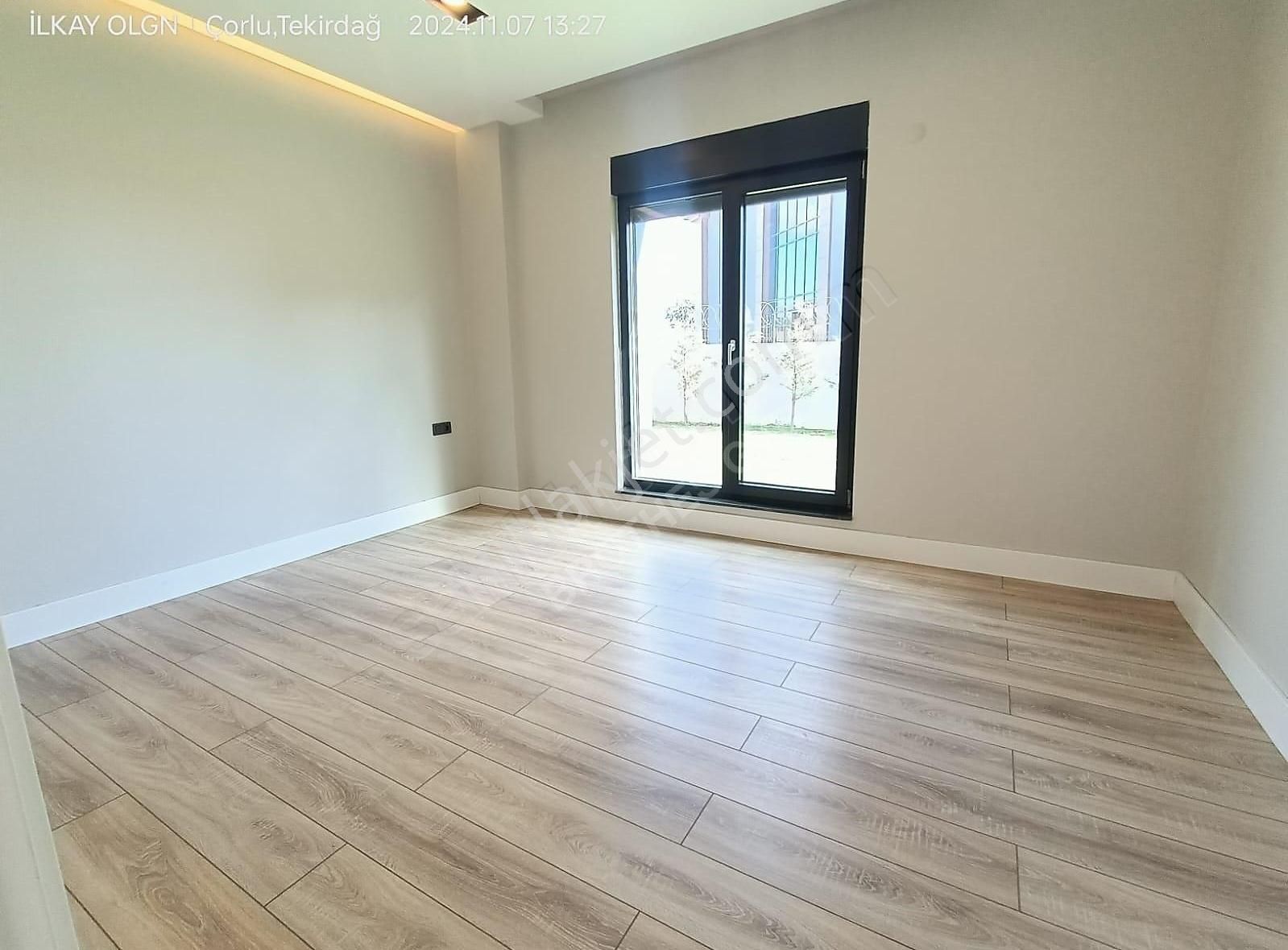 Brothersdan Önerlerde 300m2 4+1 İskanlı Sıfır Satılık Villa - Görsel 12