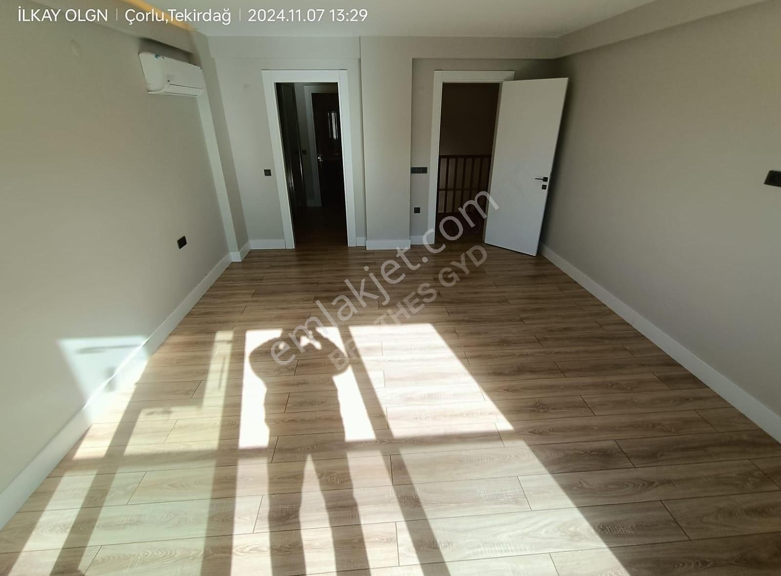 Brothersdan Önerlerde 300m2 4+1 İskanlı Sıfır Satılık Villa - Görsel 23