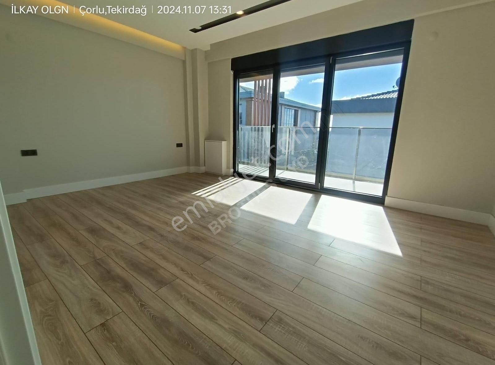 Brothersdan Önerlerde 300m2 4+1 İskanlı Sıfır Satılık Villa - Görsel 9