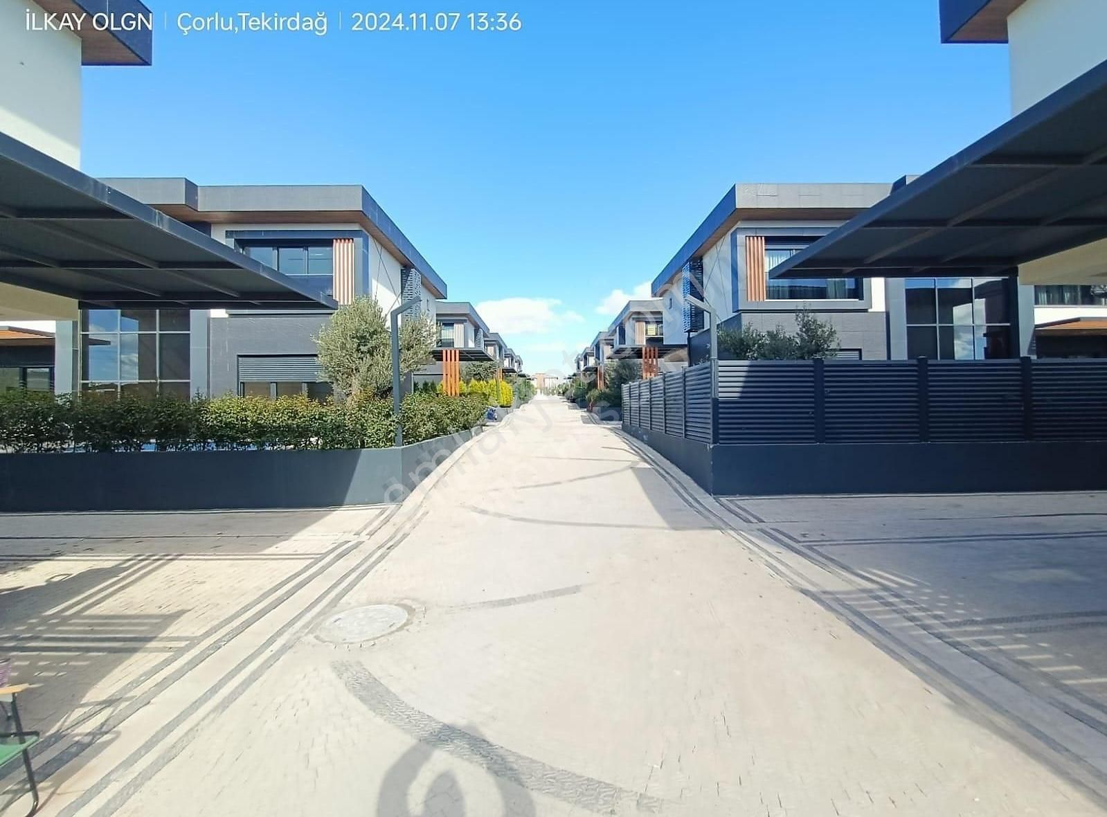 Brothersdan Önerlerde 300m2 4+1 İskanlı Sıfır Satılık Villa - Görsel 25