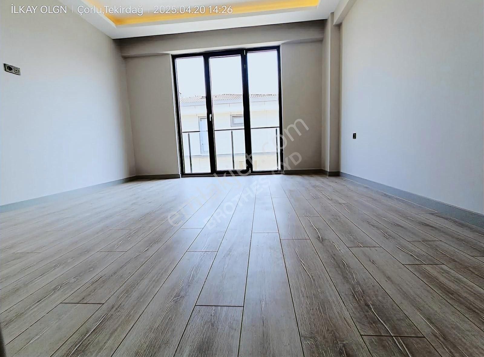 Brothersdan Önerlerde 330m2 4+1 Sıfır İskanlı Satılık Villa - Görsel 17