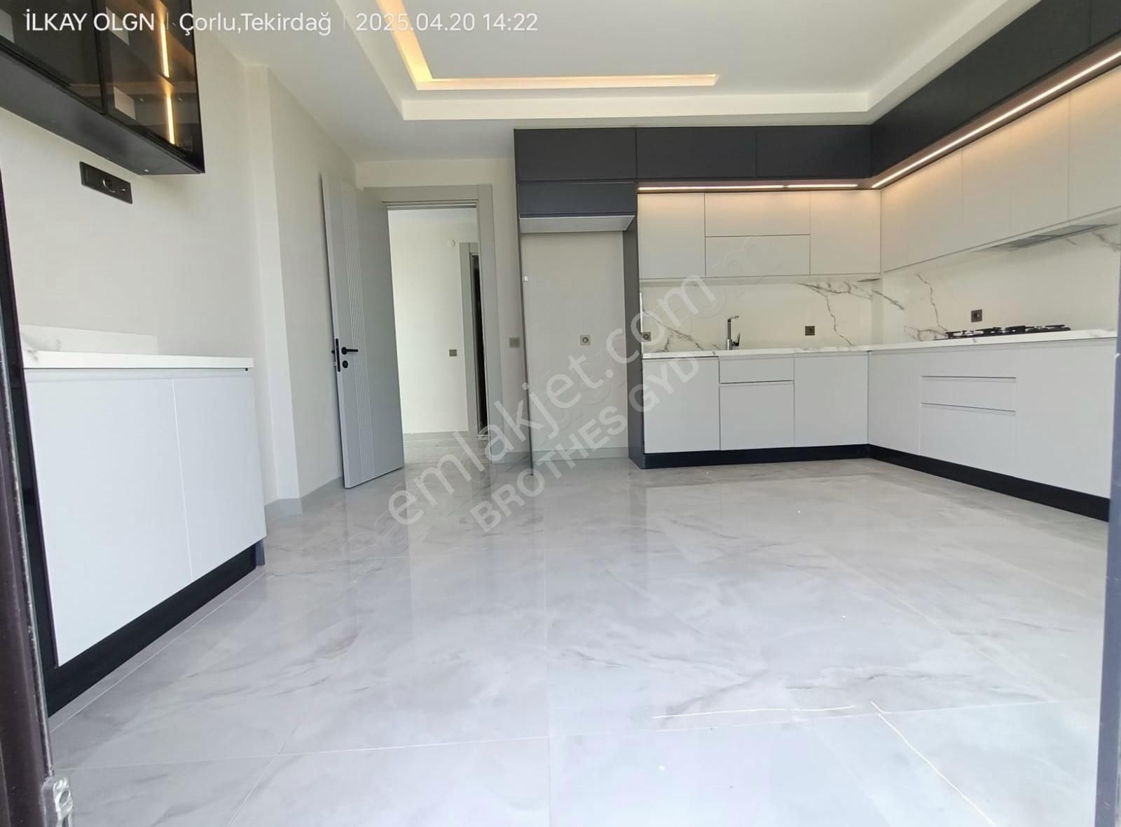 Brothersdan Önerlerde 330m2 4+1 Sıfır İskanlı Satılık Villa - Görsel 7