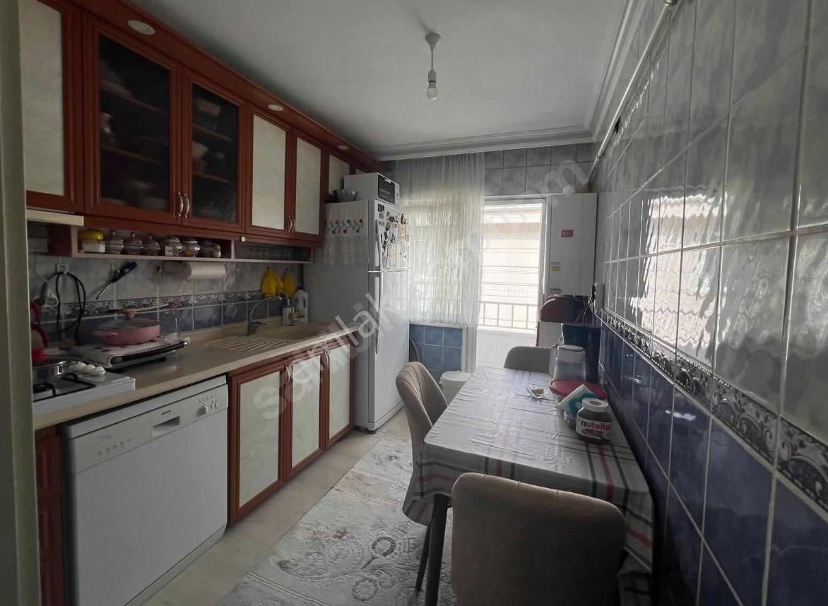 Etimesgut İstasyon Mh. 3+1 Bağımsız Ara Kat Daire Es-as Emlakta