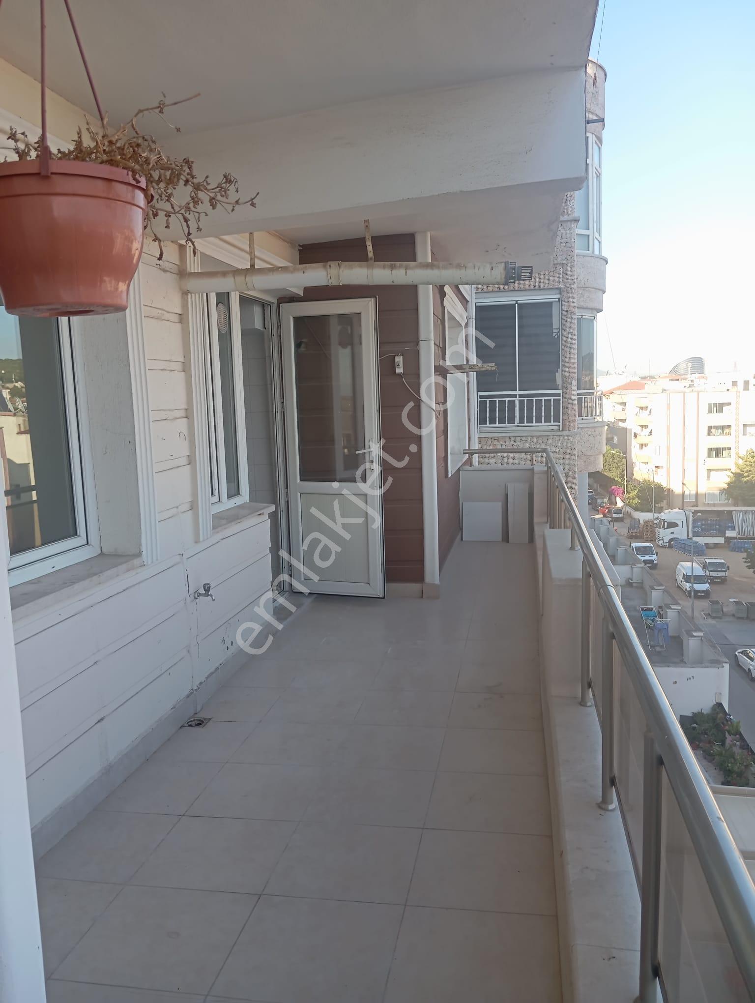 Onyıl Gayrimenkul Aliağa Atatürk Mah.istiklal Cad.çarşı Merkez 3+1 Satılık Daire - Görsel 8