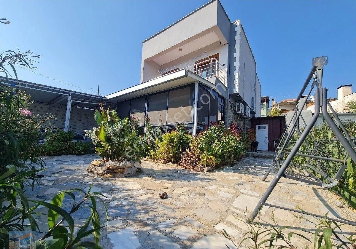 Milas Kazıklı'da Tam Müstakil 2 Yaşında Full Deniz Manzaralı 3+1 Villa