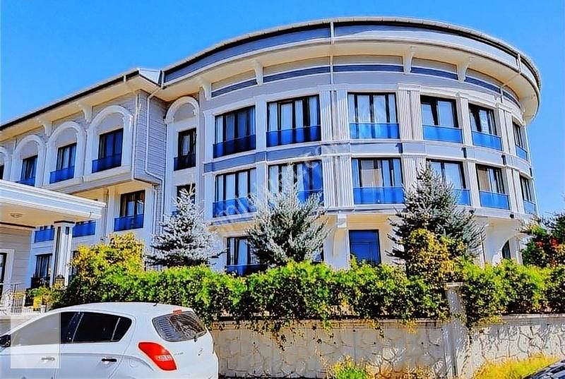 İncek Venüs Resıdence 87 M2 Çatı Dubleks 1+1 Daire