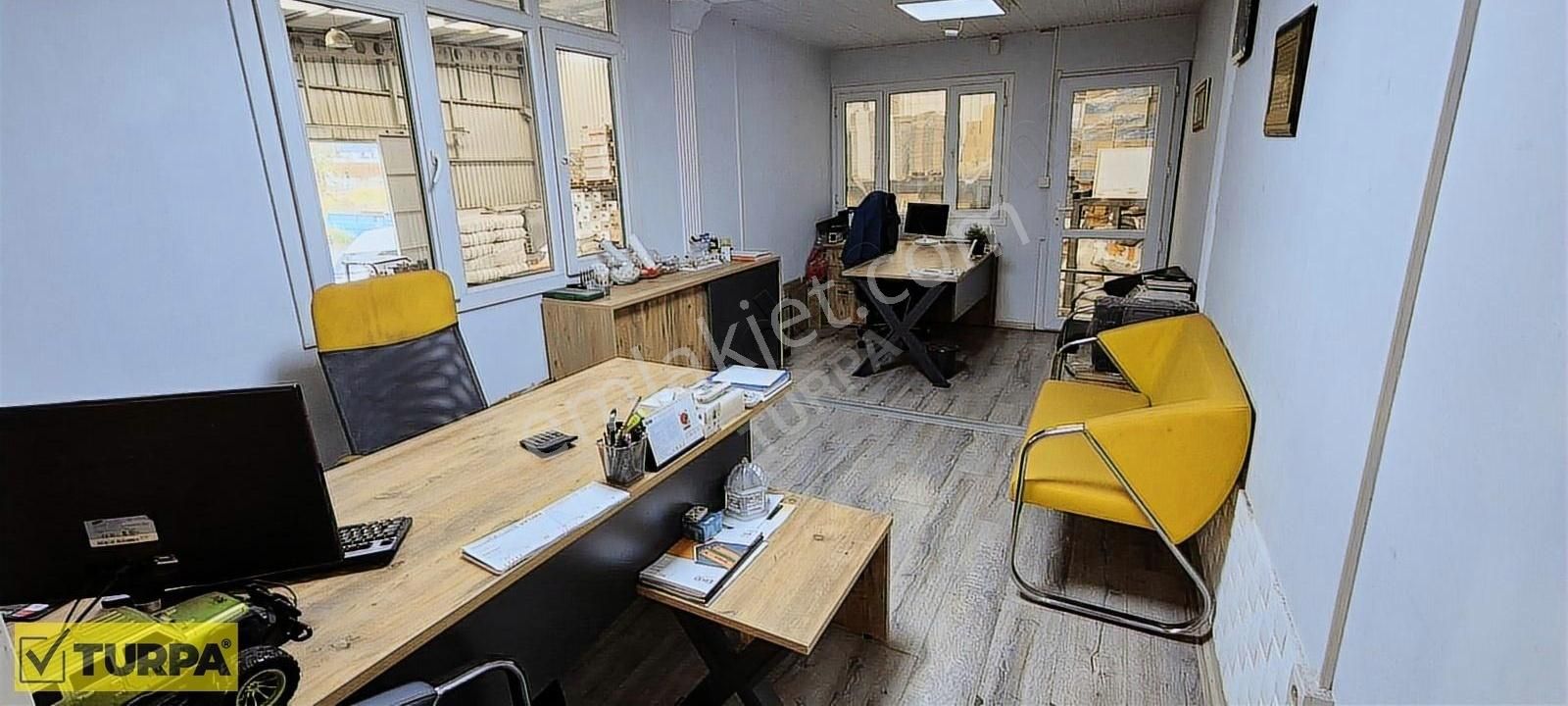 Pınar Başı Sanayi İçinde Plastik Üzerine Üretim Yapan Devren