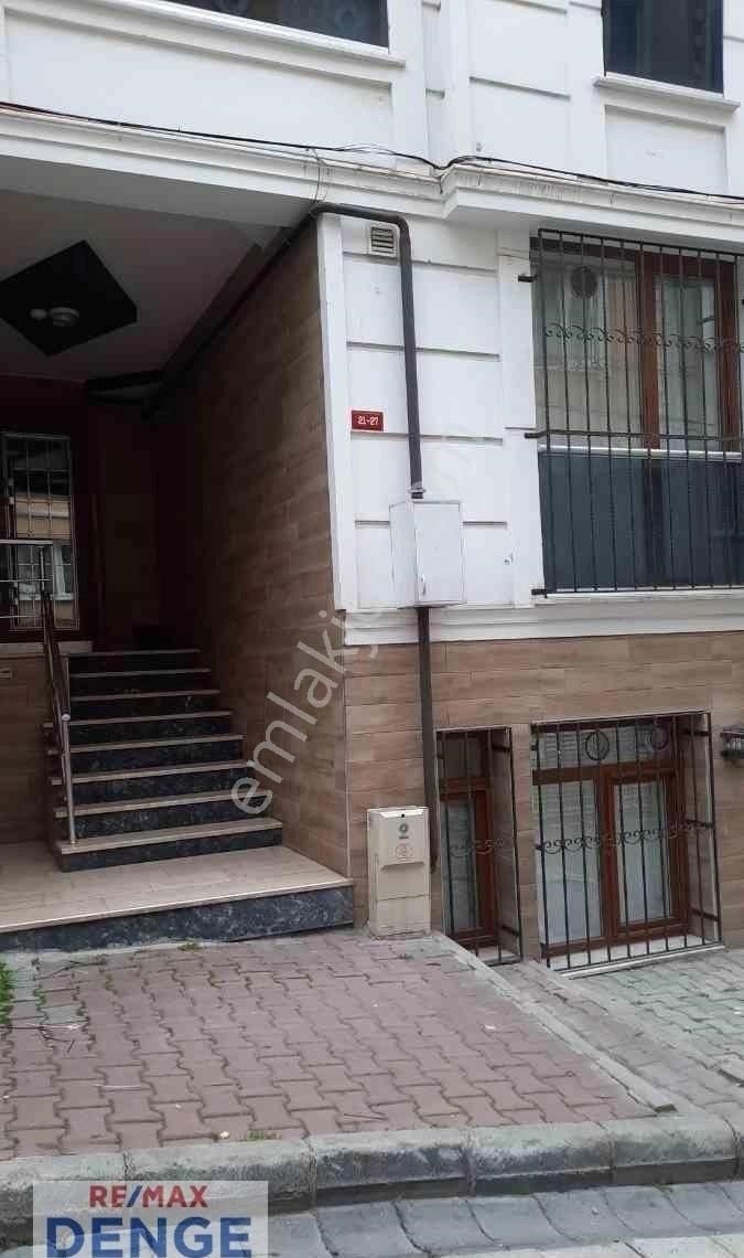 Rami Cuma Mahallesinde Merkezi Konumda 2+1 Daire