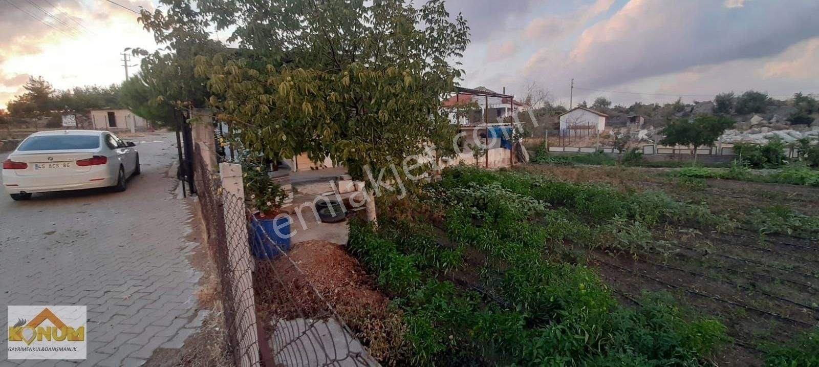 Çamlıca Mh 700m2 Arsa İçinde 2 Katlı Müstakil Ev
