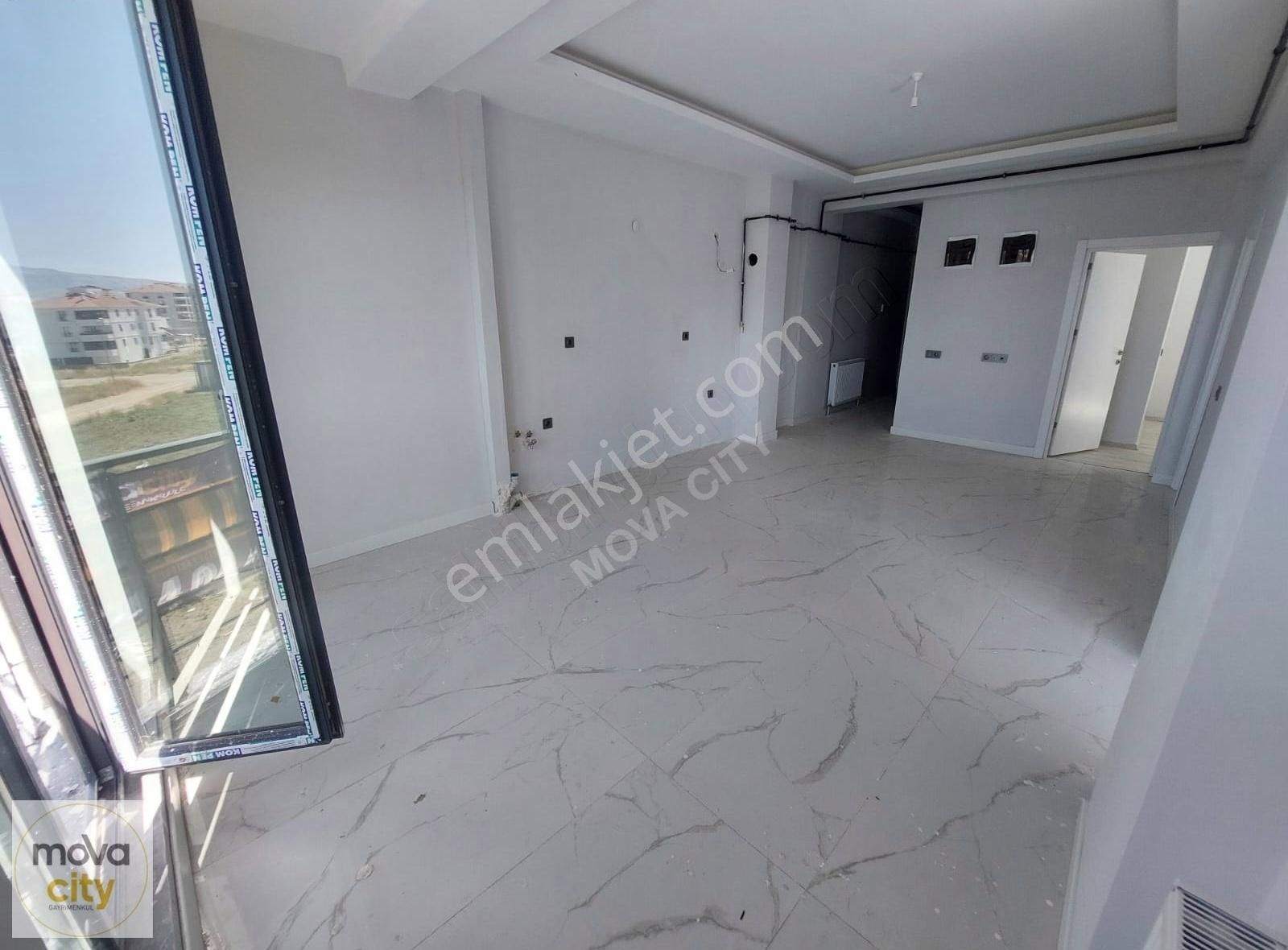 Fen Lisesi Bölgesi Yurtbeyoğlu Loft'ta 2+1 Ara Kat Satılık Daire