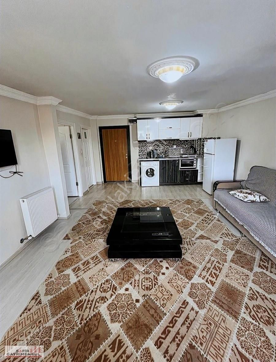 Meydan Avm Ye Yakın Eşyalı Apart