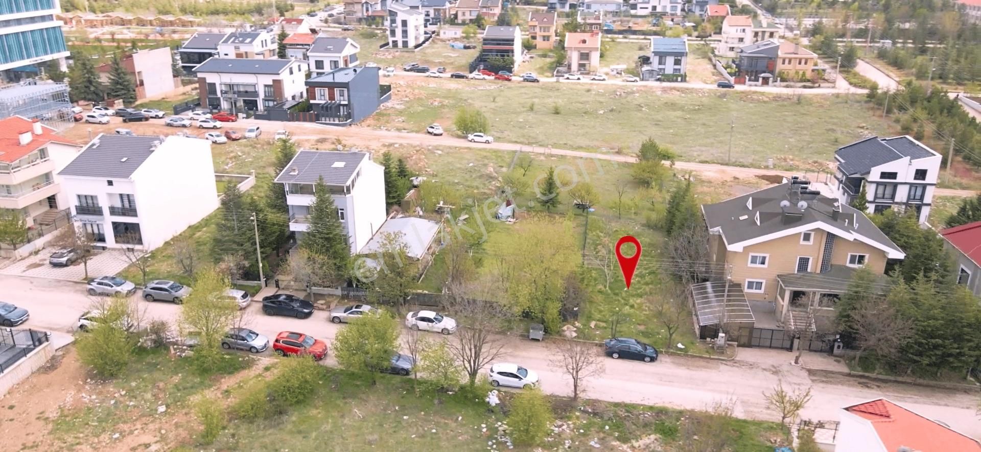İncek Tek Yapı Lösev Yanı Satılık İmarlı Villa Arsası