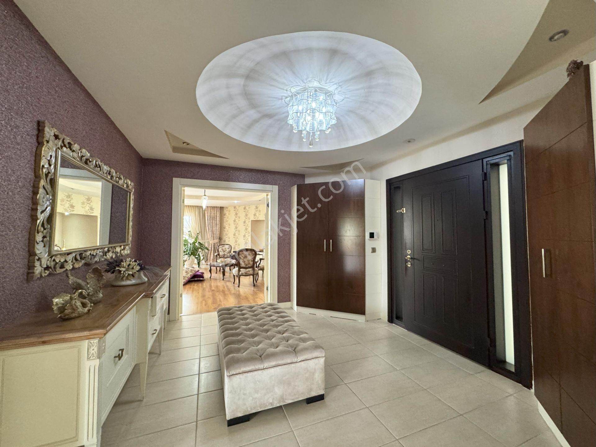 Yenişehir Fuat Morel Mh. 5+1 Satılık Daire