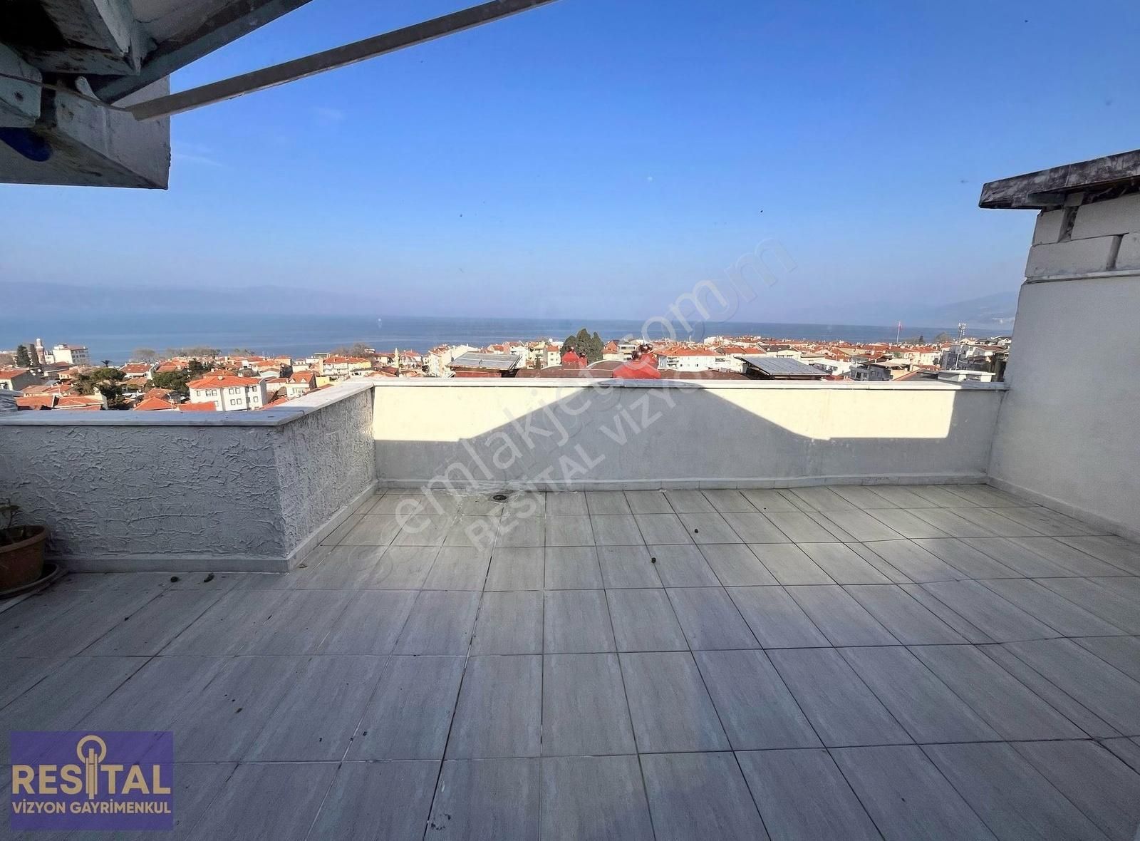 Resital Vizyon'dan Mudanya Merkezde Dublex Deniz Manzaralı Daire