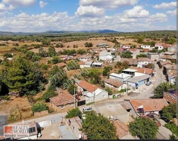 Bayramiç Ahmetçeli Köyü 1.000m2 Satılık Zeytinlik