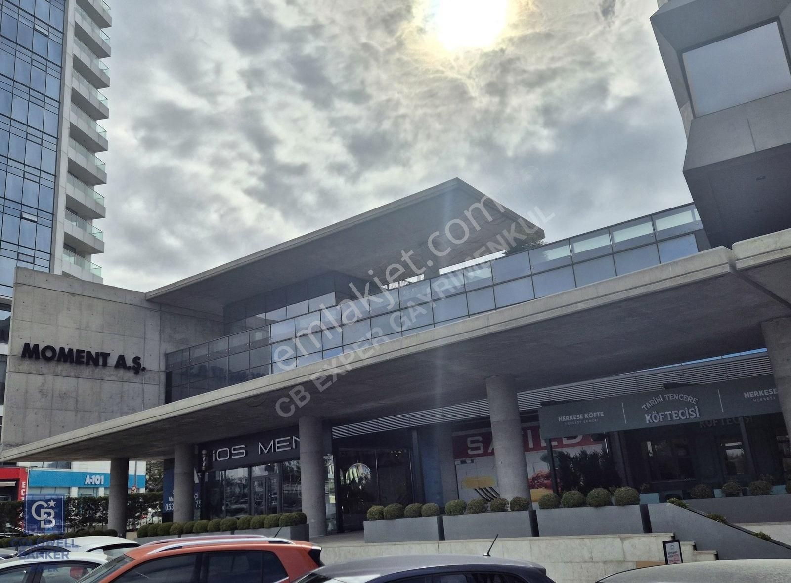 Moment Beştepe Projesinde 352m2 Yapılı Teraslı Boş Satılık Ofis