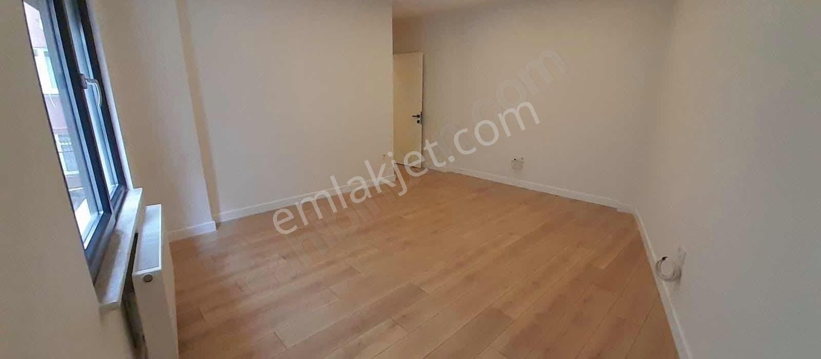 Çırağan'da Yeni Bina Asansörlü3+1kombli Balkonlu Çok Ferah Daire - Görsel 12