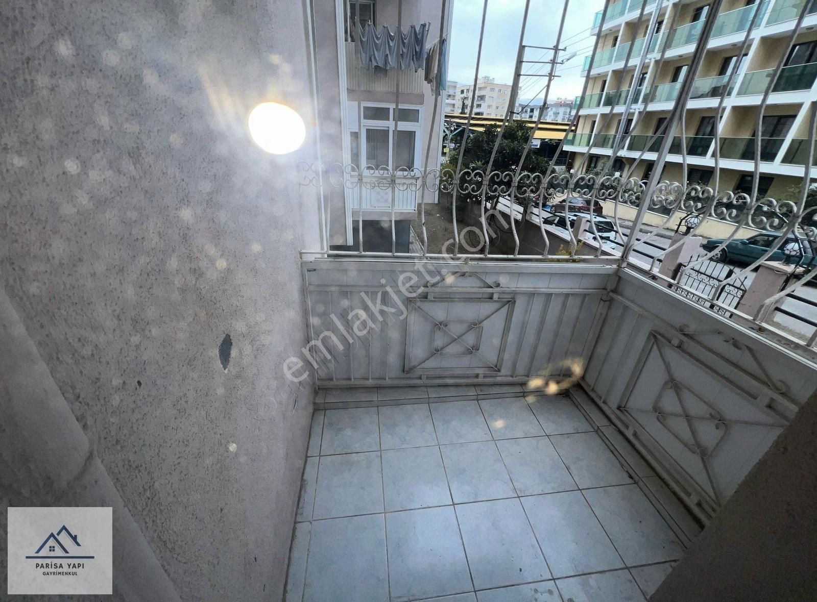 Parisadan Ebeveyn Banyolu Geniş Ferah Site İçinde 3+1 Kiralık