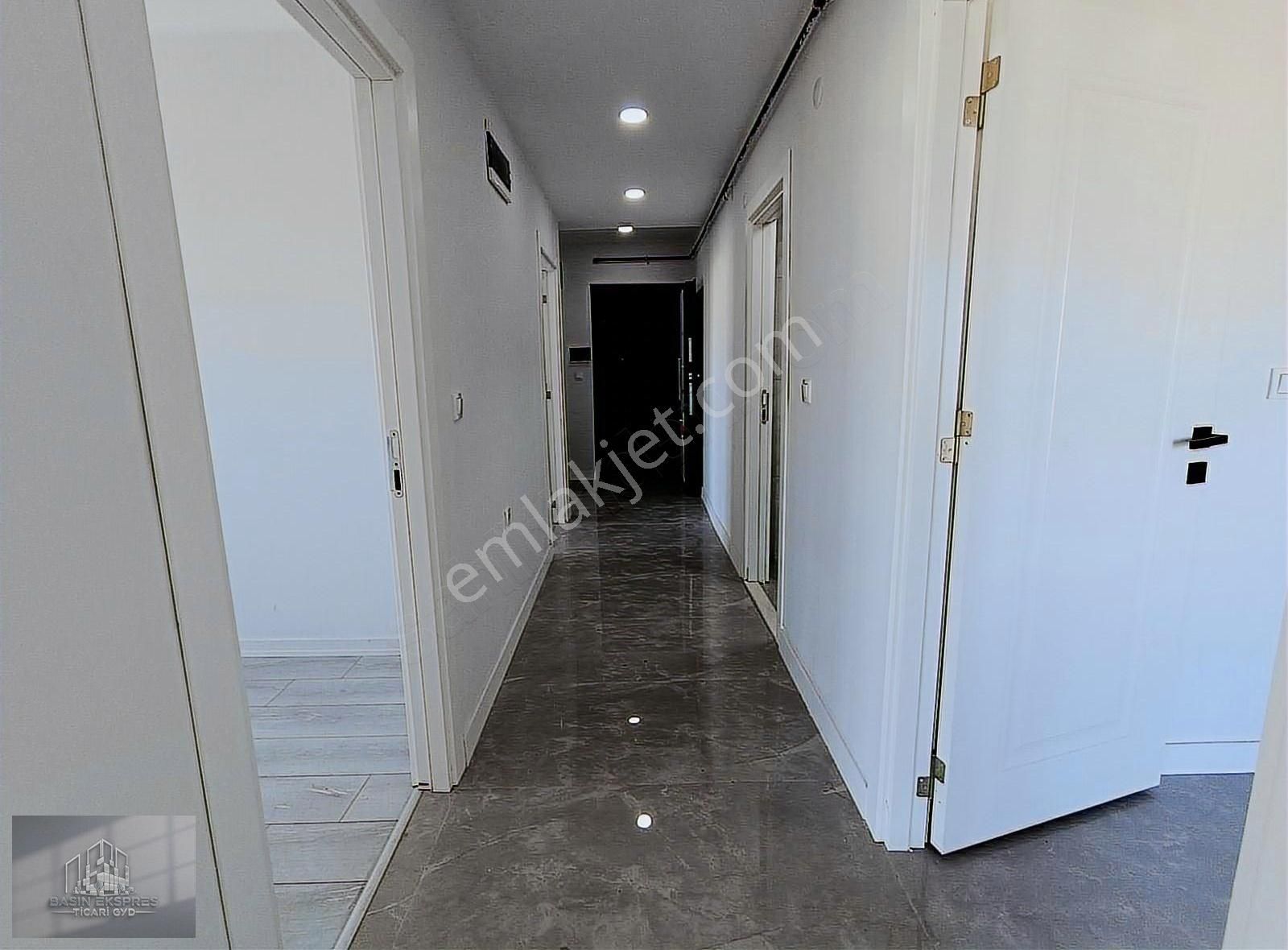 Sulyapidan Kocasinanda Sitede 0 Lüx 3+1 Satılık Daireler - Görsel 4
