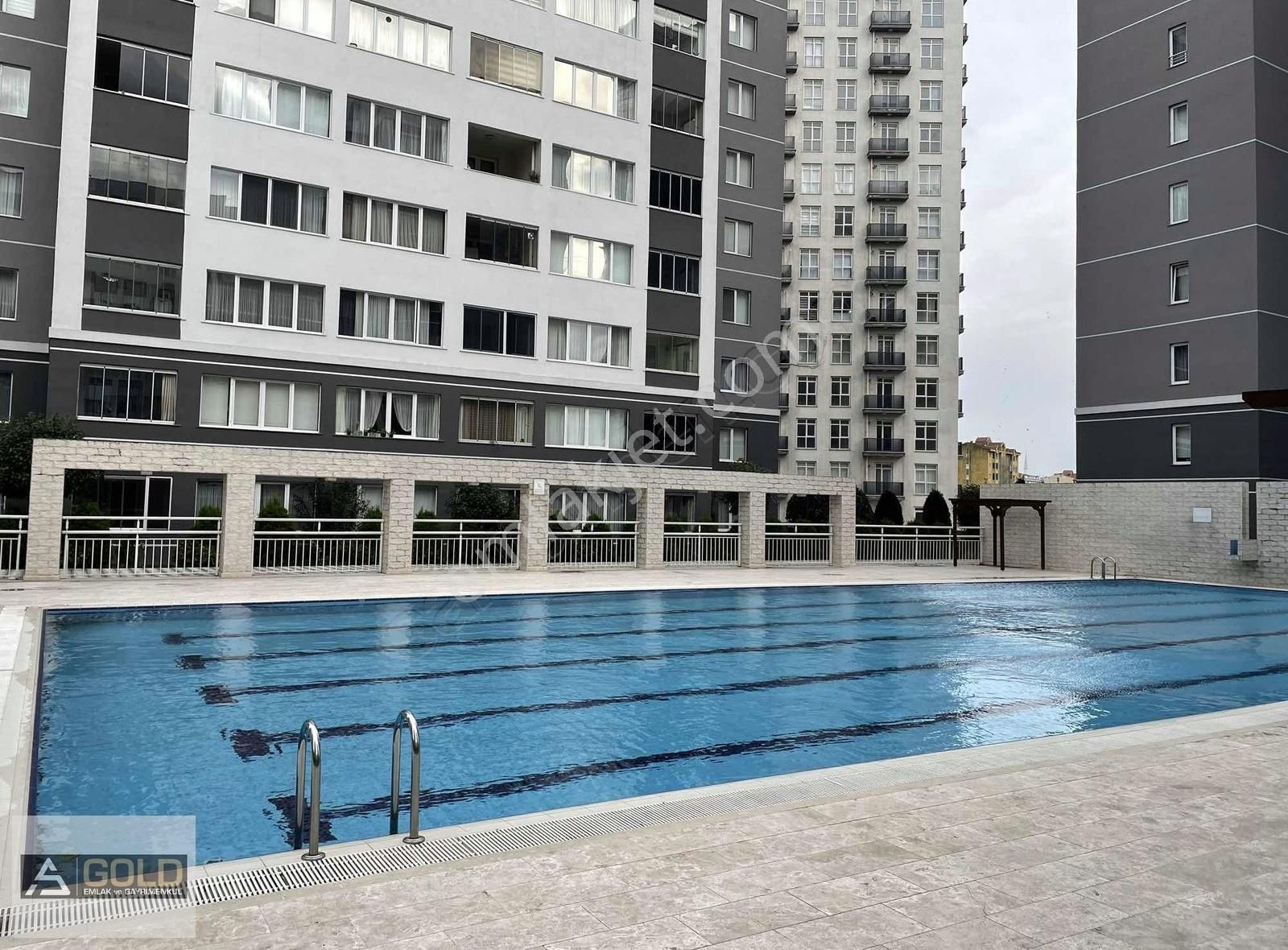 Esenkent Mobilyalı Park City Evleri Yüzme Havzlu 100m2 1+1