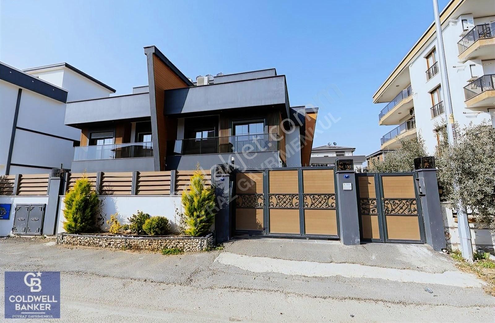 Menderes Coldwell Banker Poyraz'dan Kemalpaşa'da Harika Villa...
