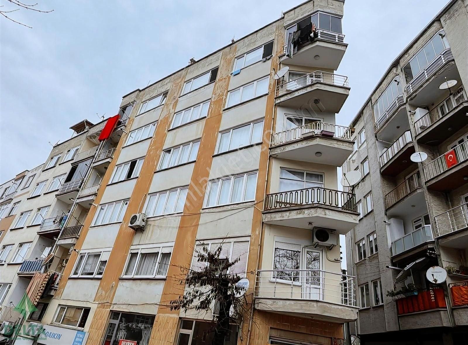 Delta Premıum Gayrimenkul'den Kapu Mah. Satılık 3+1 Fırsat Daire