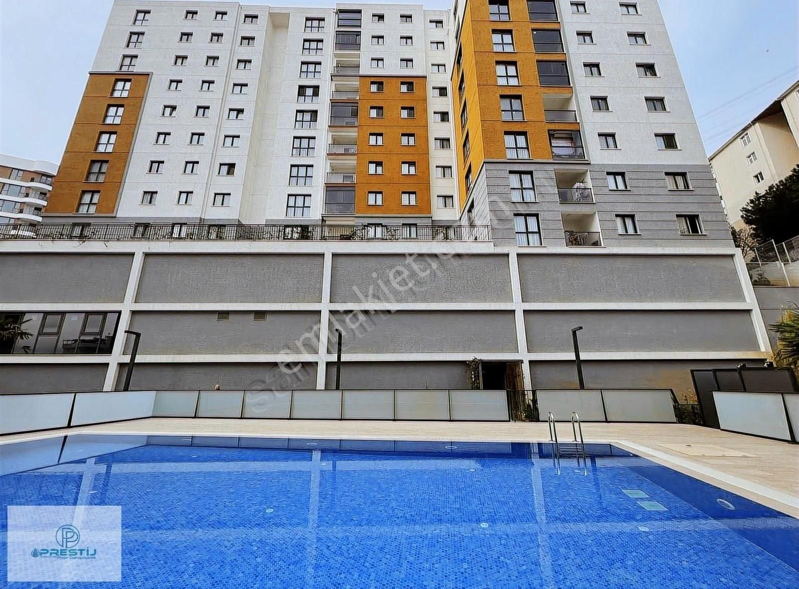 Pendik Çınardere Mahallesi Satılık 2+1 Daire