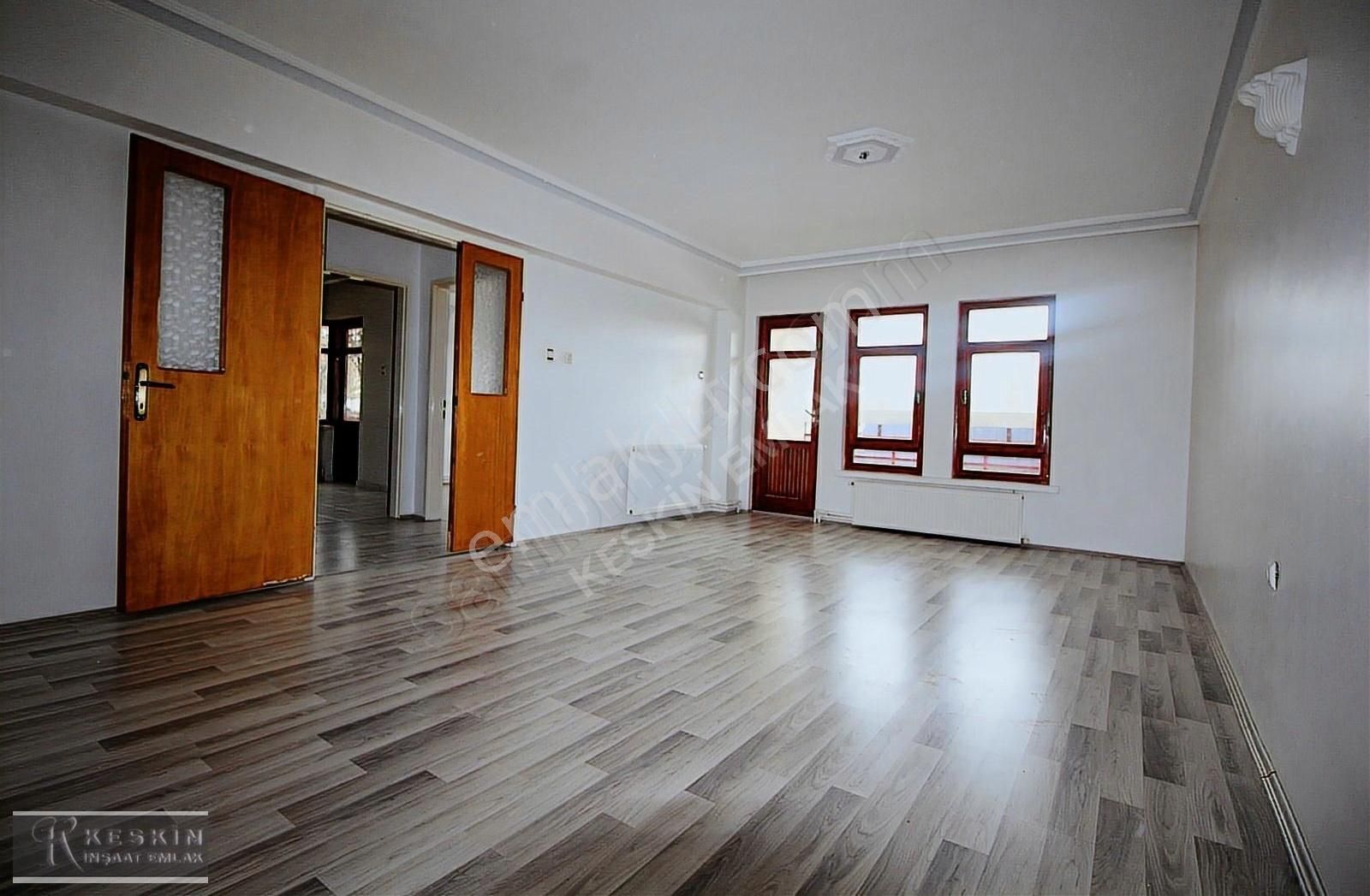 Keçiören Bağlum Bağ Kent Site İçerisinde 1.kat 3+1 Satılık