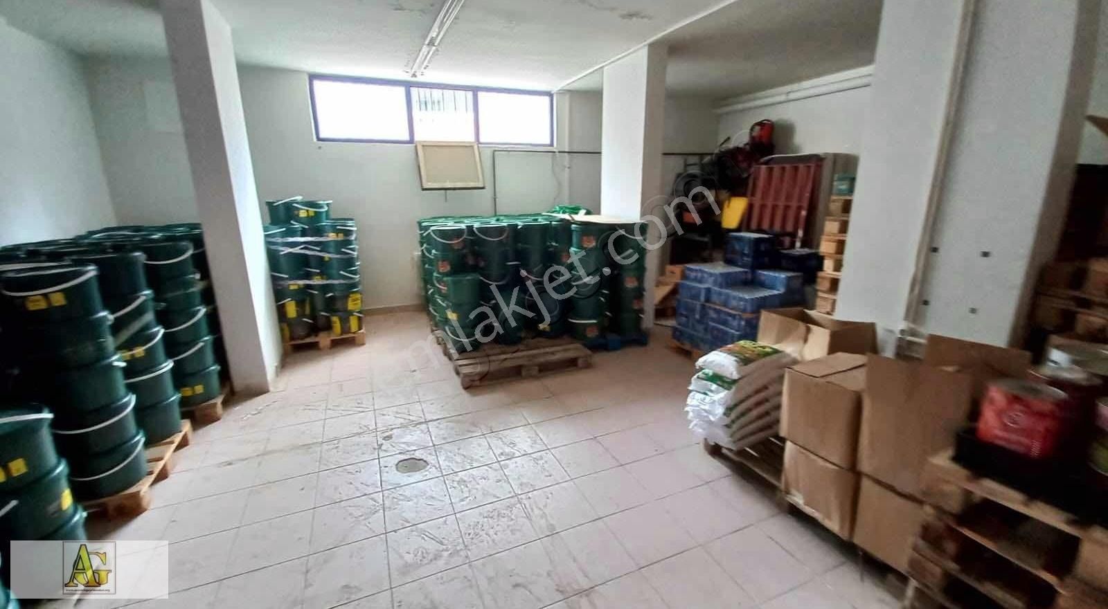 Cevizlide 150 M2 Net Satılık Dükkan