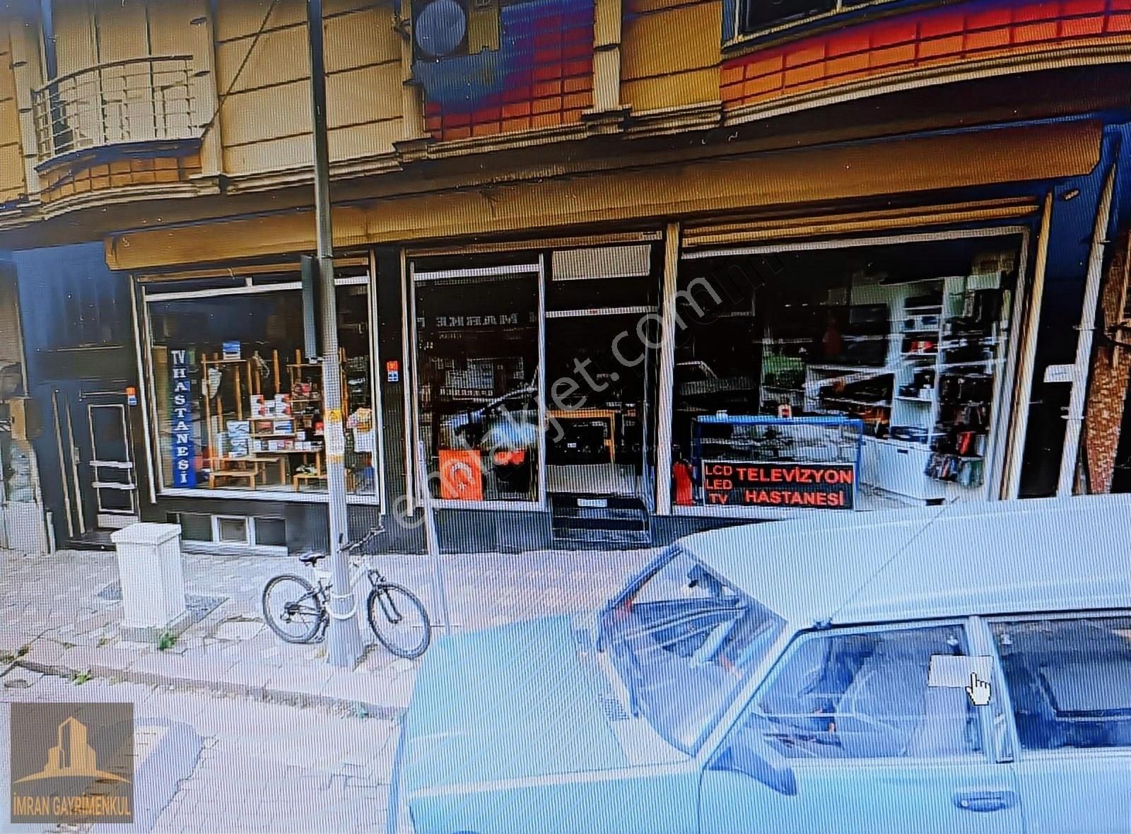 Veliefendi De İki Katlı Dükkan